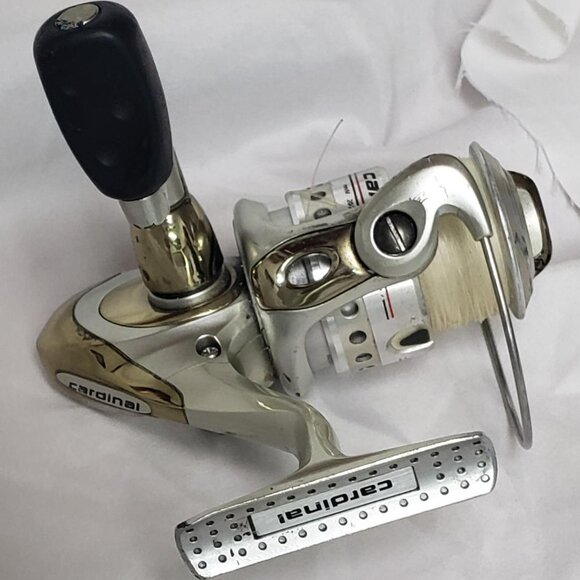 Abu Garcia Cardinal Spinning Reel Model 503 Fishing SILVER - Picture 5 of 9
